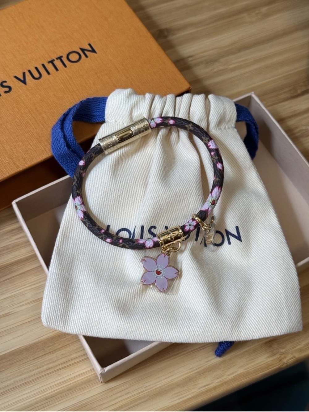 Authentic Louis Vuitton murakami cherry blossom Flower Charm Bracelet Sz 19 nwt